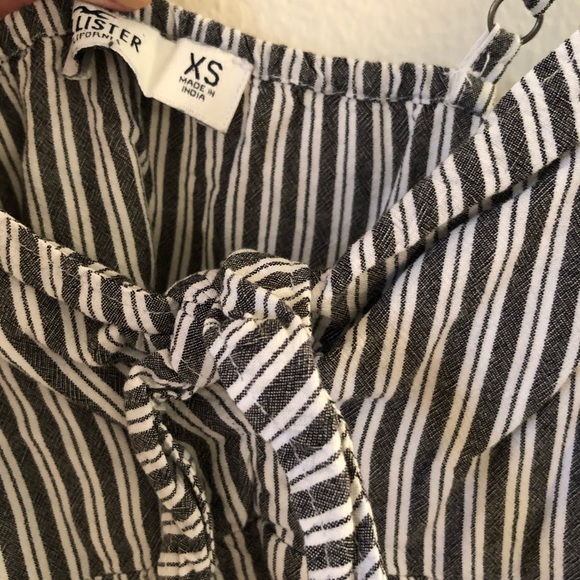 Hollister | Striped Crop Tank Top - Picture 2 of 4